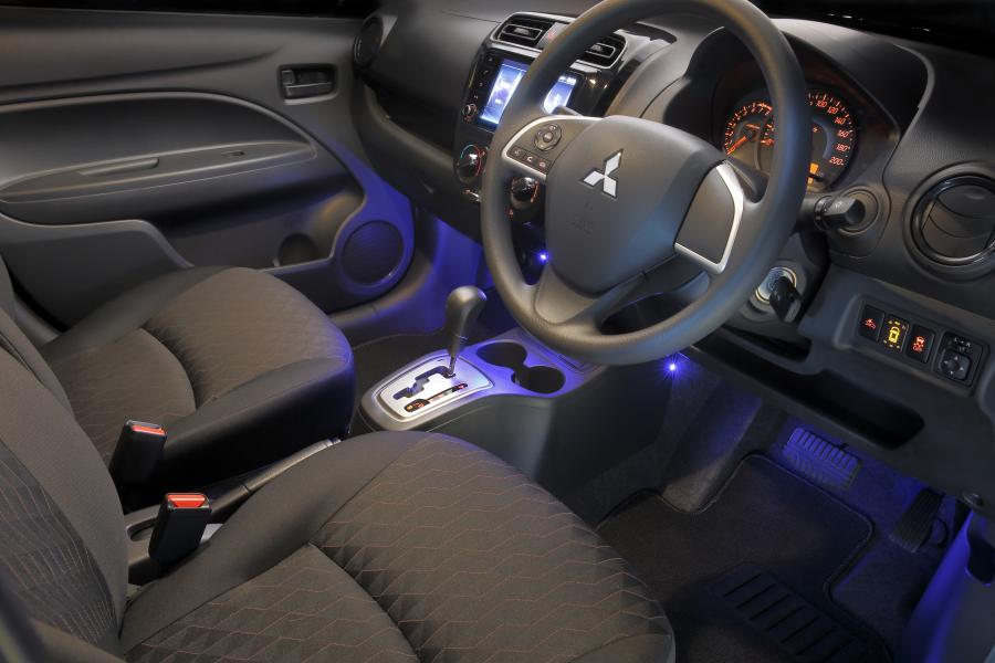 Интерьер Mitsubishi Mirage 2020 года  (AU) (фото 11 из 21)